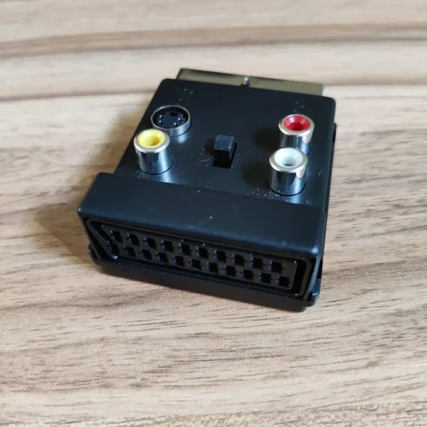 Adaptateur et convertisseur Péritel / RCA+S-VHS IN/OUT – Image 3